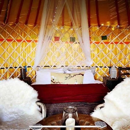 Traditional Yurt @ Longleat Warminster Exteriér fotografie